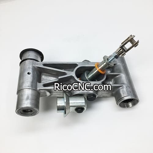 Homag 2-055-08-4250 tracking bracket.jpg